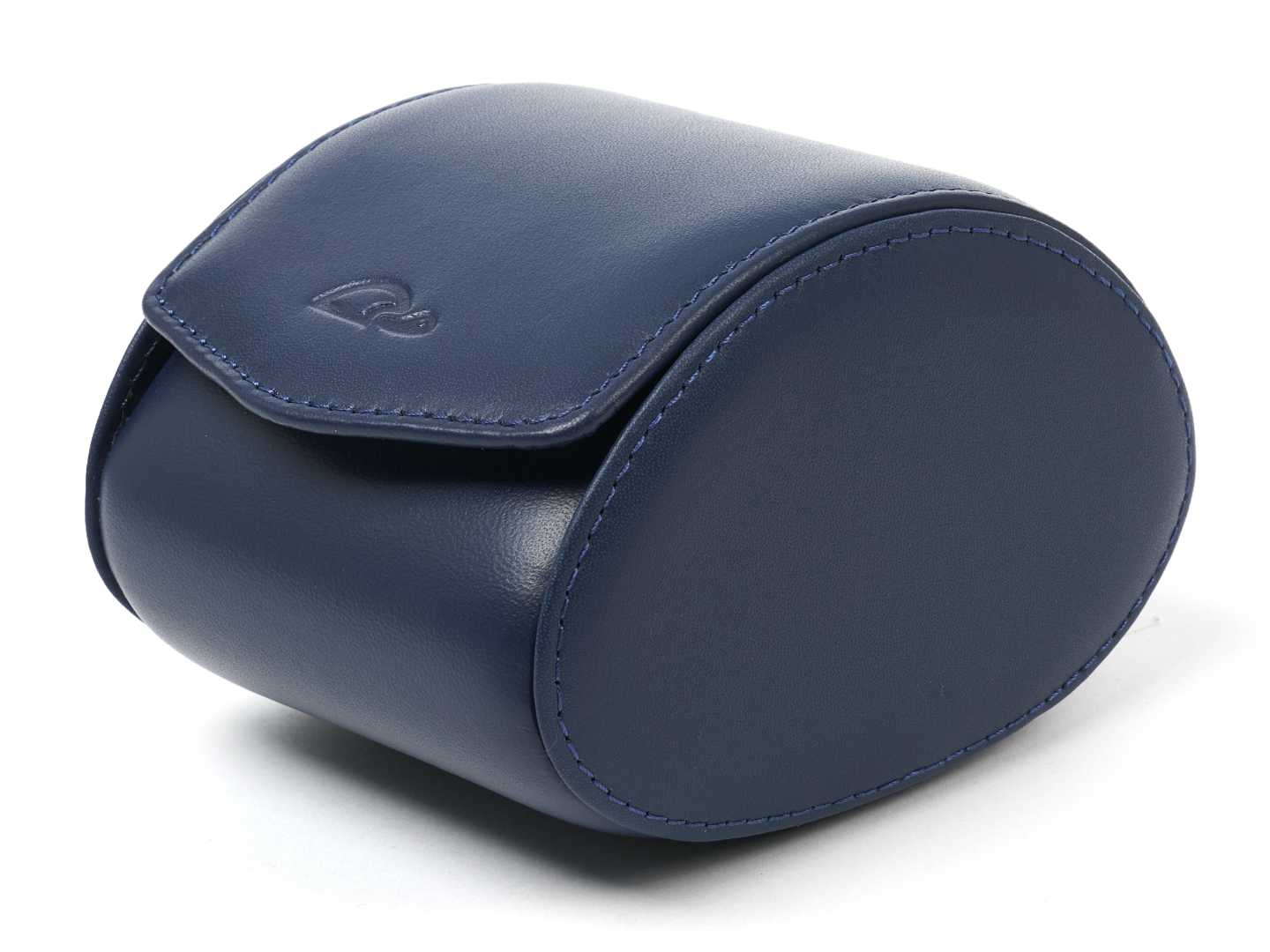 1-Watch-box-blue-leather-closed-right-side-Carapaz