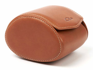 1-Watch-box-tan-leather-closed-left-side-Carapaz