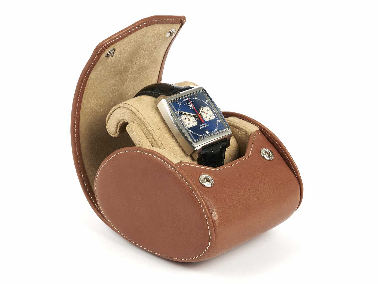 1-Watch-box-tan-leather-closed-right-side-Carapaz