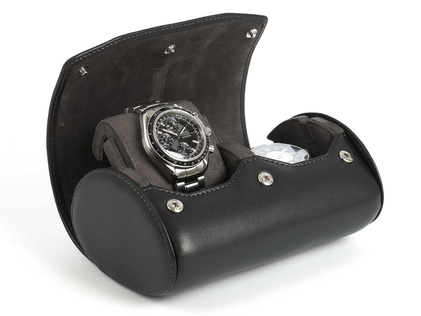2-Watch-box-black-leather-open-left-side-with-watches-Carapaz