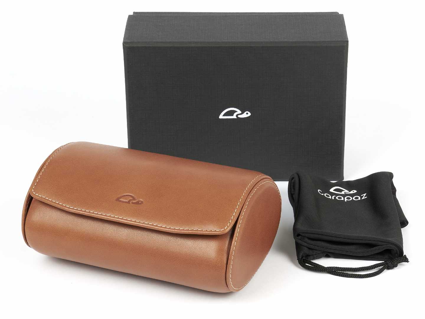 2-Watch-box-tan-leather-packaging-Carapaz