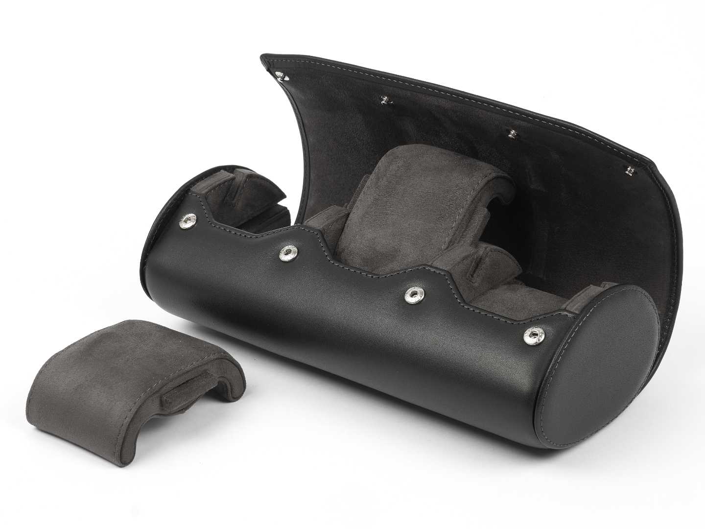 3-Watch-roll-black-leather-open-front-right-side-Carapaz