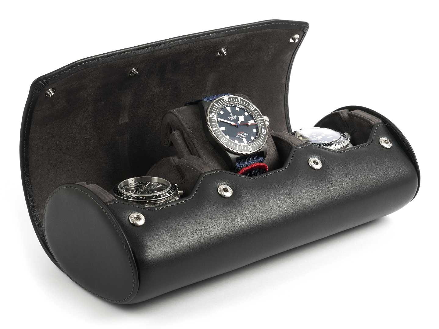 3-Watch-roll-black-leather-open-left-side-with-watches-Carapaz