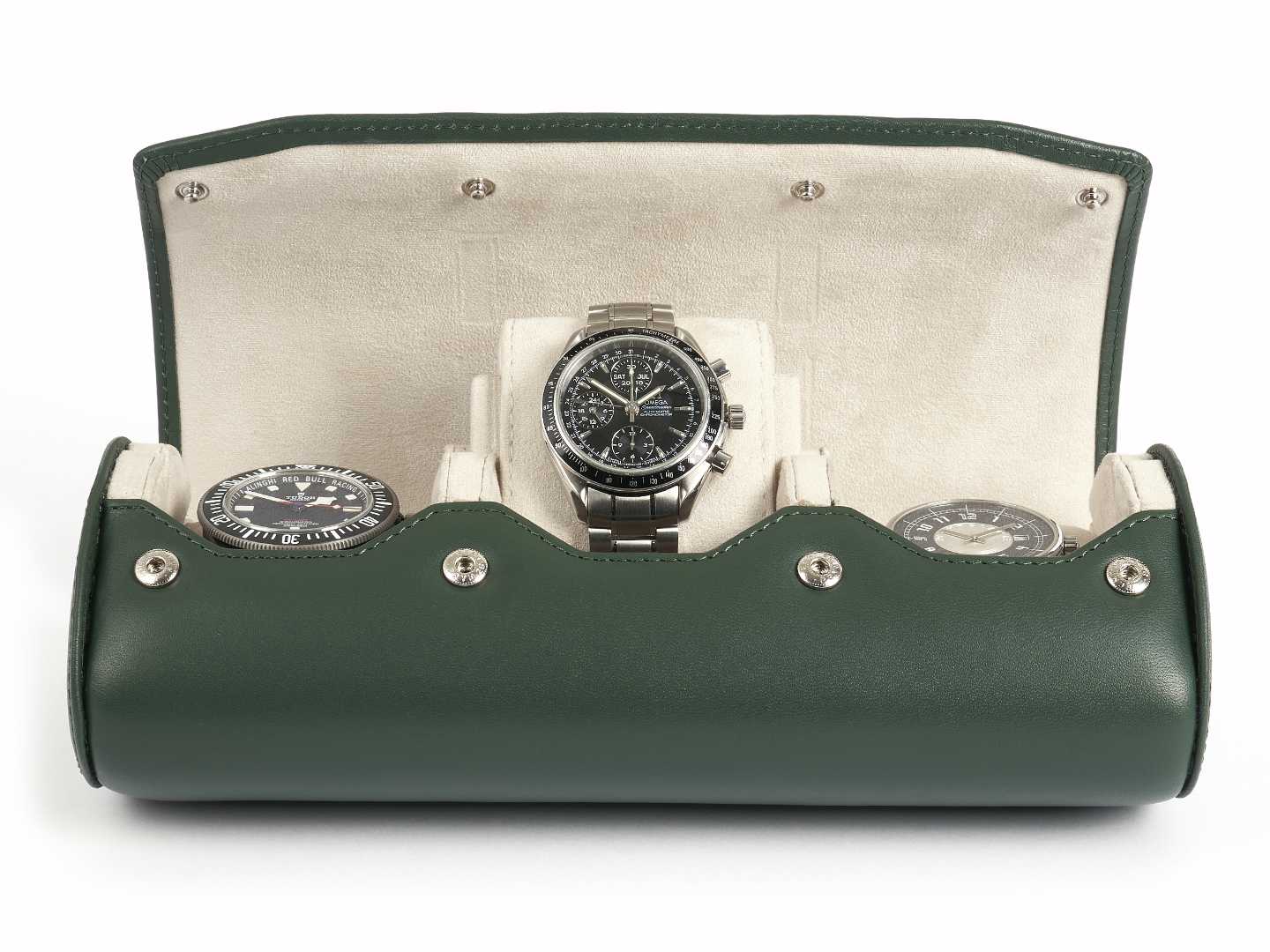 3-Watch-roll-green-leather-open-front-with-watches-Carapaz