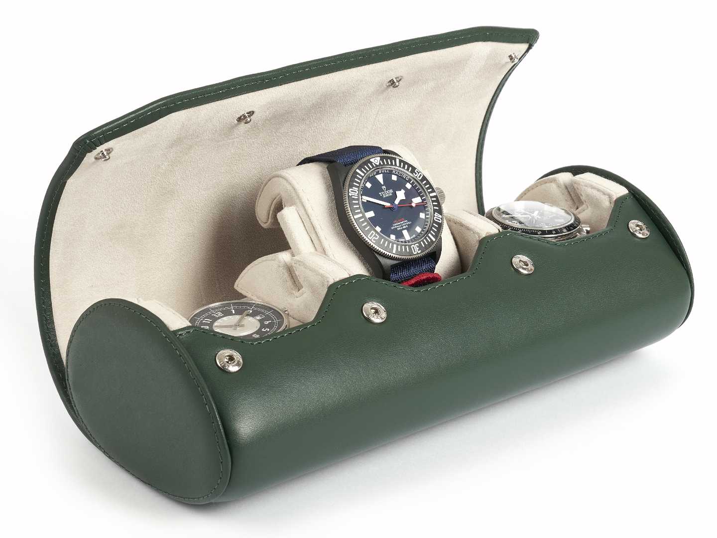 3-Watch-roll-green-leather-open-with-watches-Carapaz