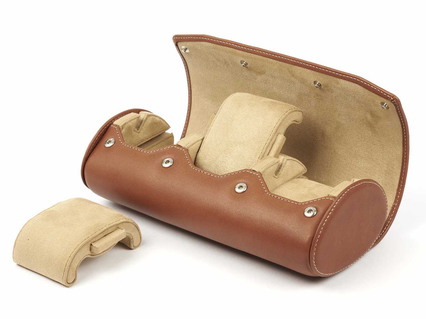 3-Watch-roll-tan-leather-open-front-right-side-Carapaz