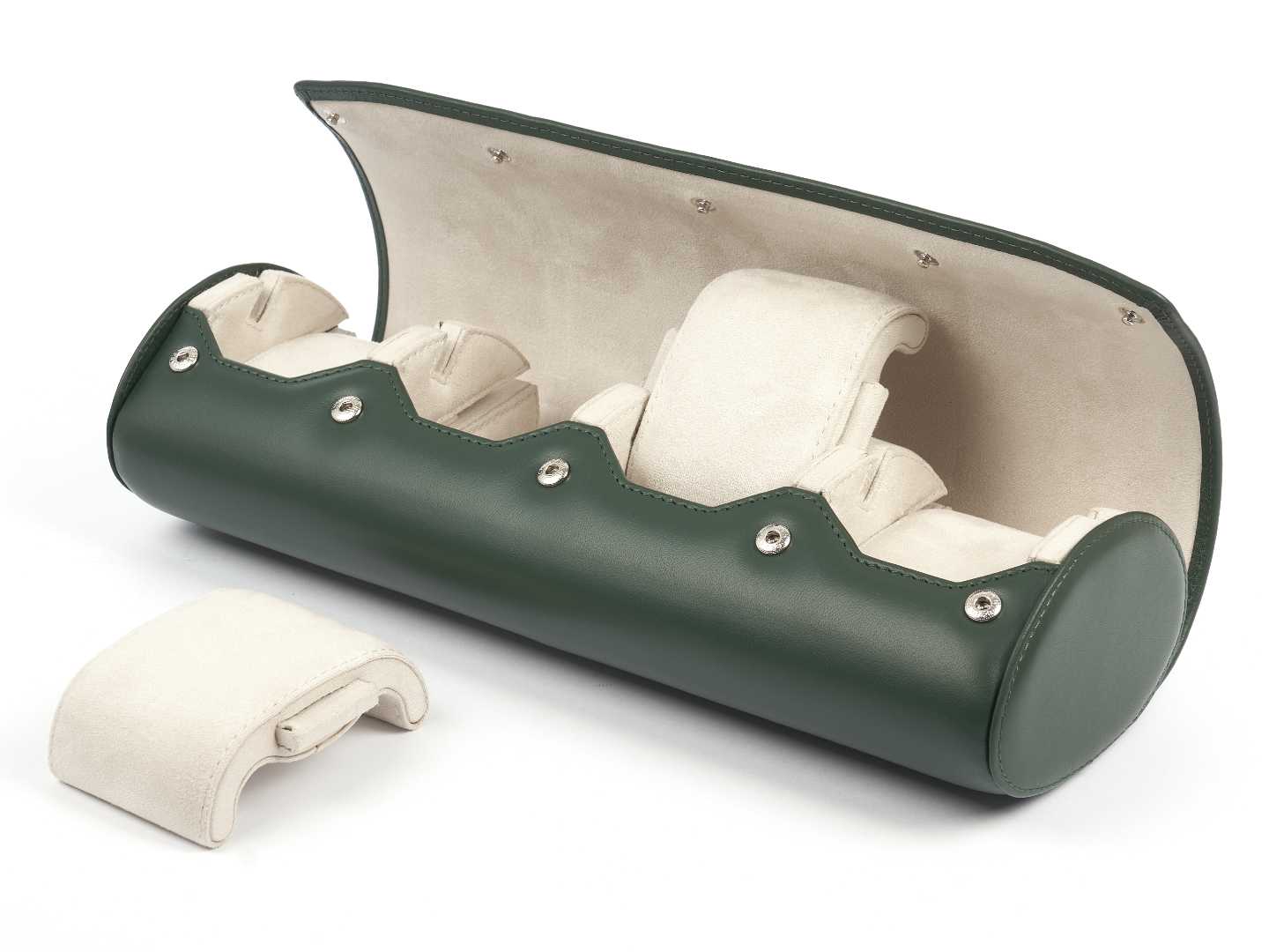 4-Watch-roll-green-leather-open-front-right-side-Carapaz