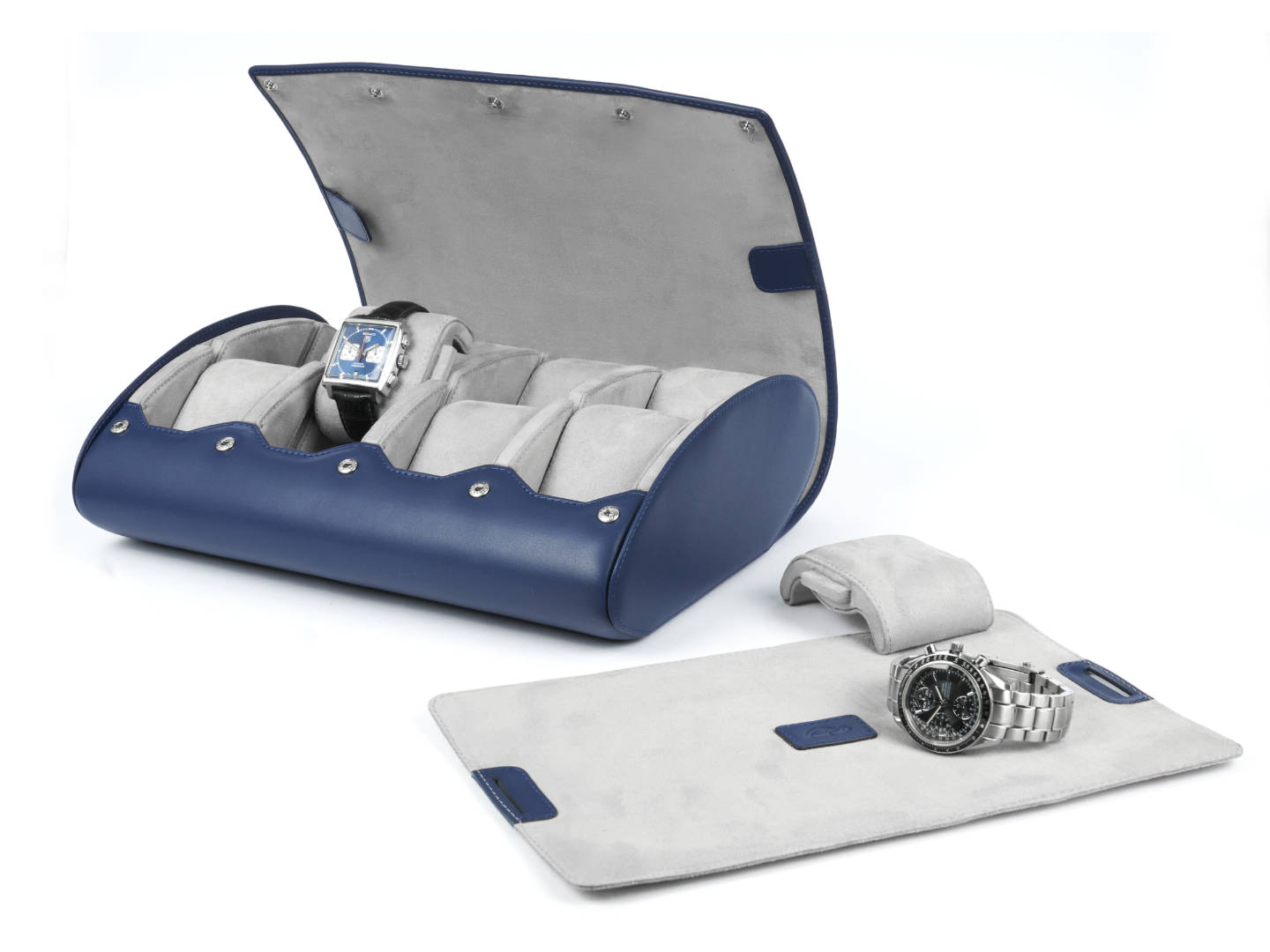 8-Watch-storage-box-blue-leather-open-front-left-with-watch-pad-Carapaz