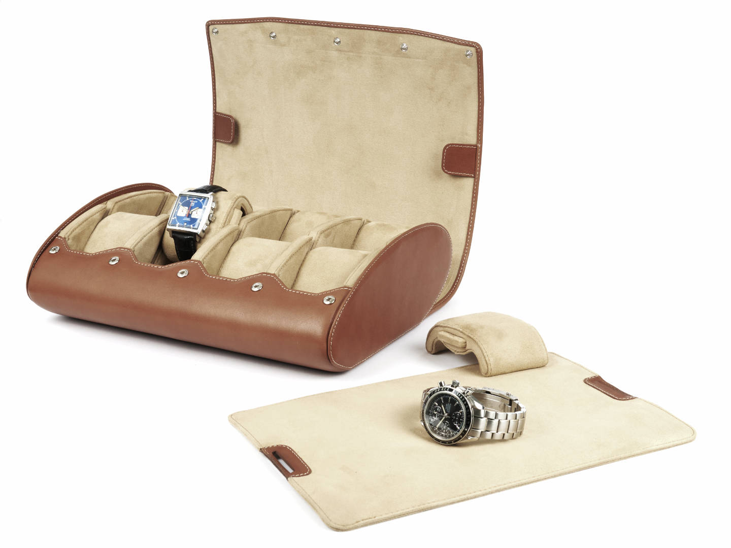 8-Watch-storage-box-tan-leather-open-front-left-with-watch-pad-Carapaz