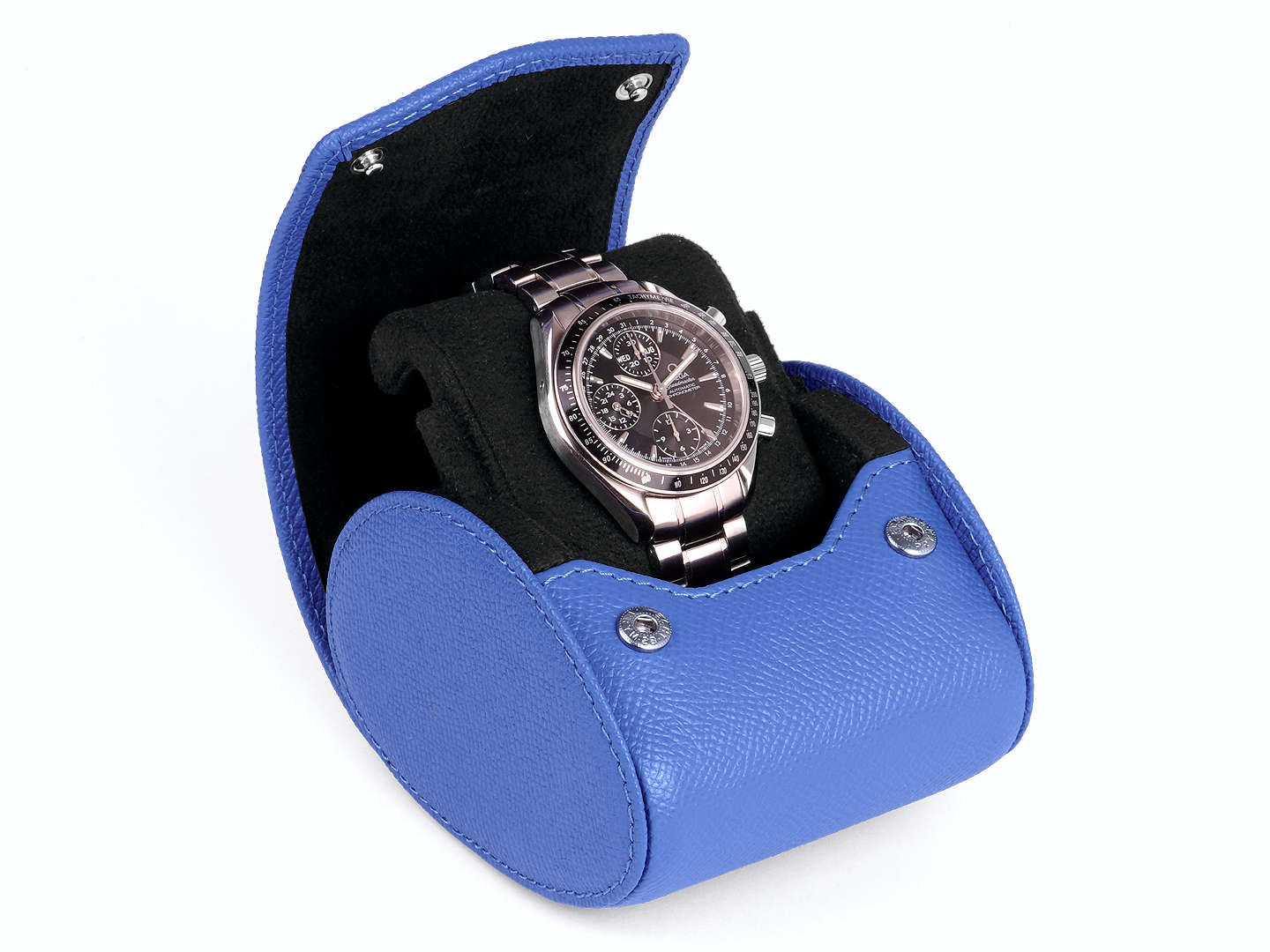 1_Watch_Travel_Watch_Blue_Epsom_Leather_closed_1_Carapaz